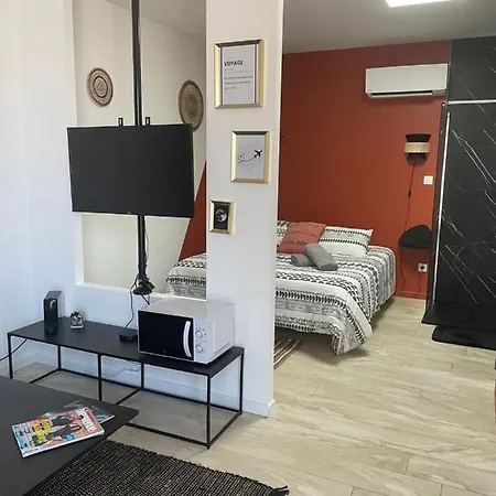 Apartment Cosy Tt Confort Proche Aeroport *